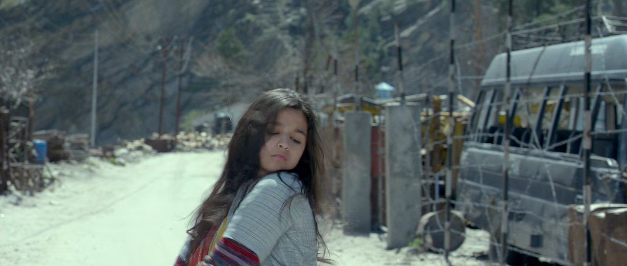 Highway (2014) BluRay Hindi 720p 10bit HEVC DD 5.1 ESub.mkv.0004